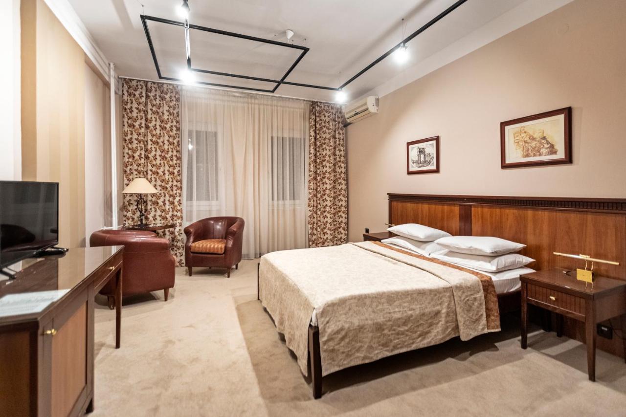 Hotel The Regent Club Ni